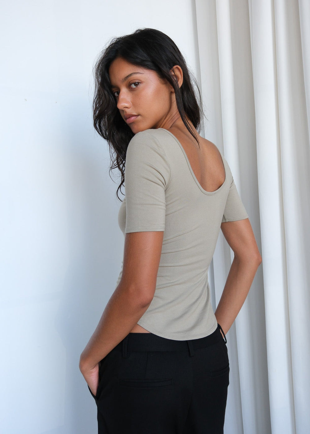 Sydney Top