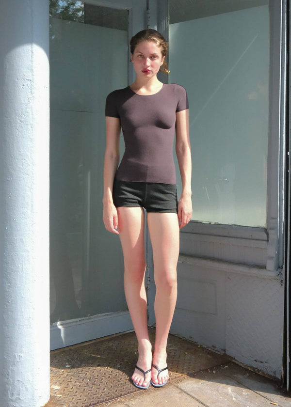 Mona Tee - geel.us